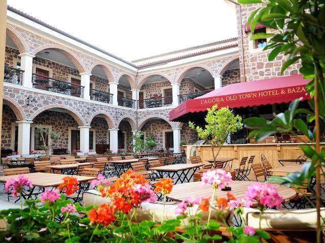 Lagora old town hotel & cafeterya