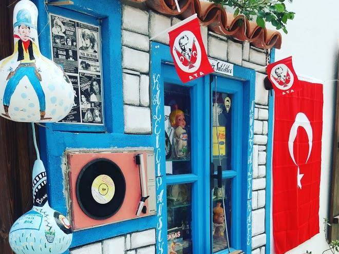 Sigacik kaleici nostalji kafe