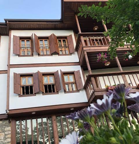 Omerbeyoglu konak