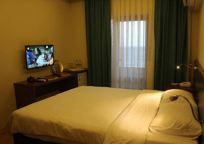 Royalife otel & cafe & restaurant
