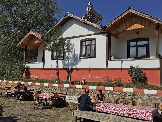 Pinaroba tesisleri