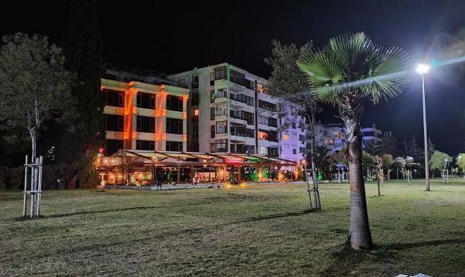 Sea garden hotel restaurant