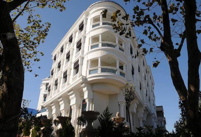 Paradise island hotel