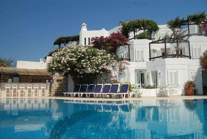 Antique theatre otel