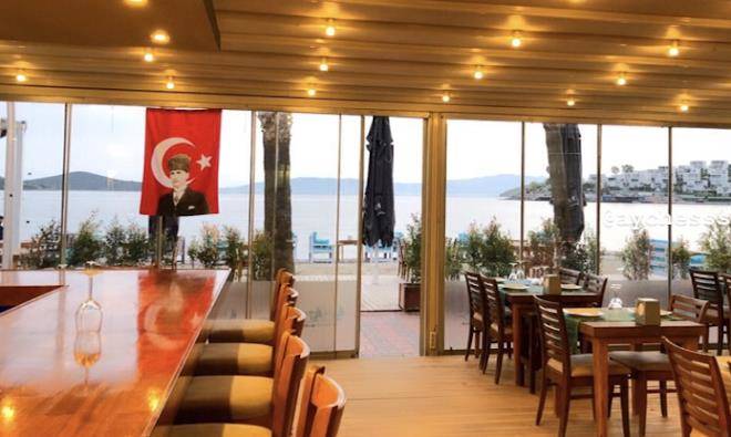 Blue bay beach&bistro