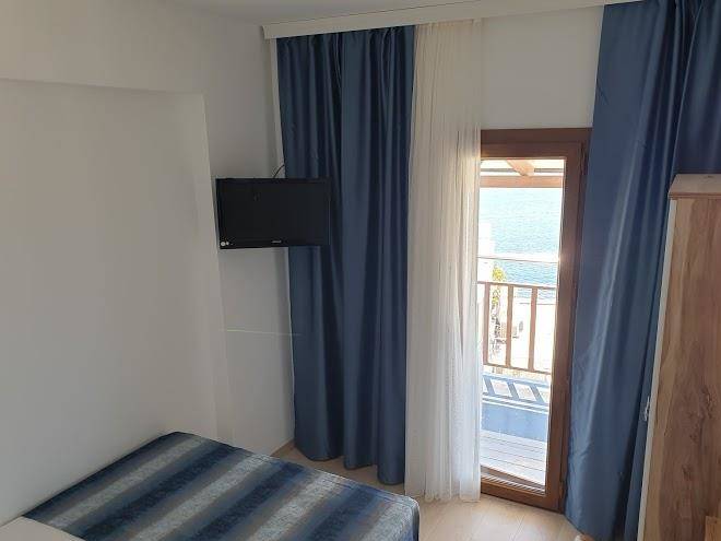 Capaci otel rest
