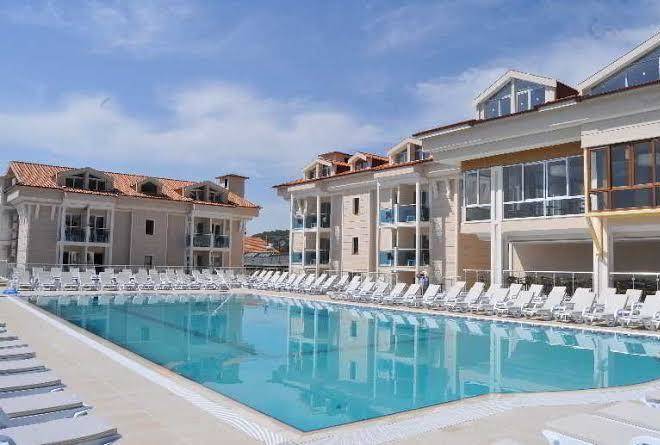 Aes club hotel