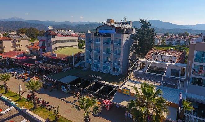 Aquila beach hotel