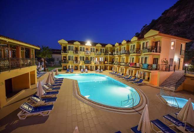 Belcehan beach hotel