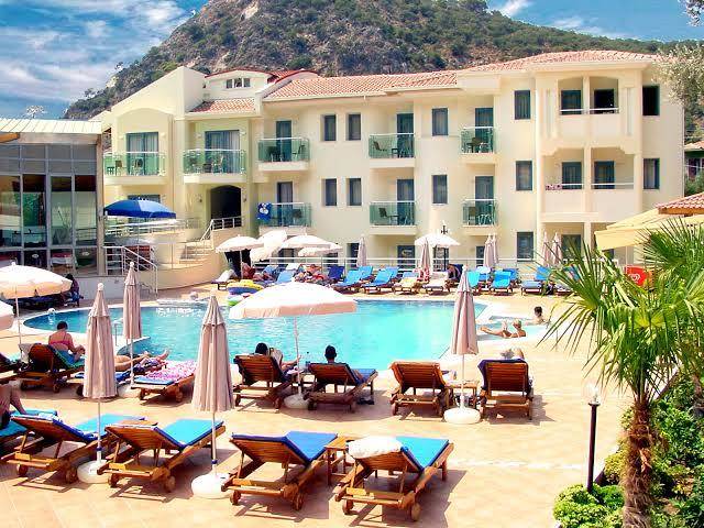 Belcehan deluce hotel