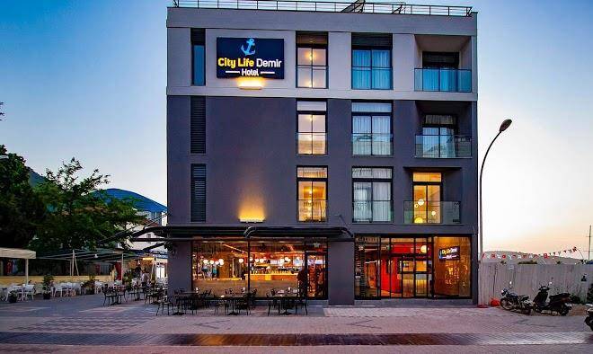 City life demir hotel la capel la restaurant