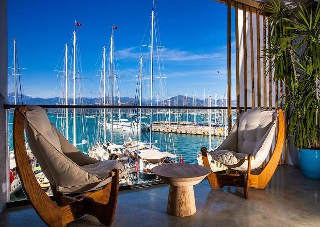 Harbour suites