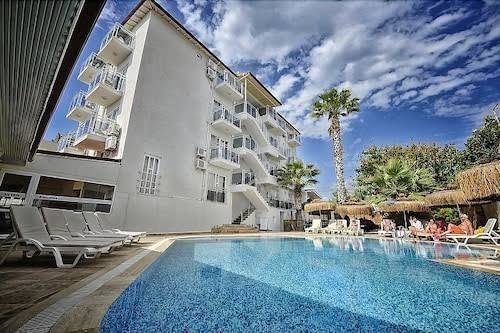 Makri beach hotel