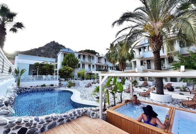 Salonika suites oludeniz
