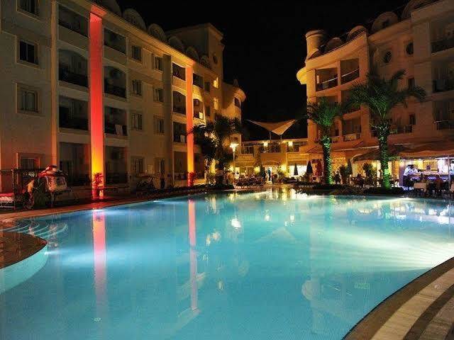 Cosmopolitan resort hotel
