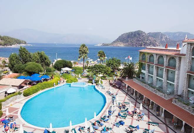 Marti la perla hotel
