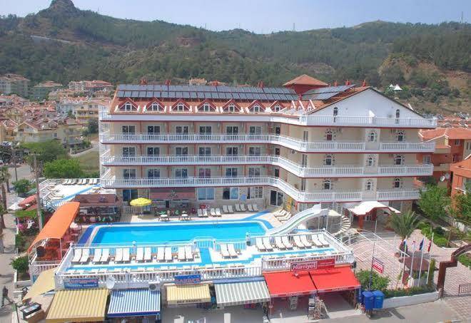 Royal plaza hotel