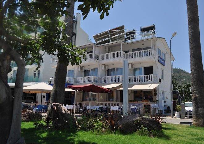 Uysal motel beach