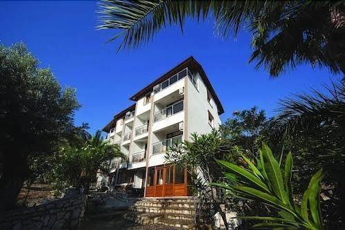 Zeus kumlubuk hotel