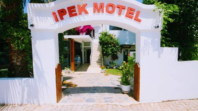 Ipek otel beach restoran