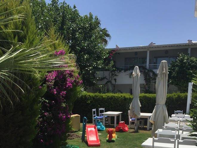 Fiko hotel restaurant beach bar