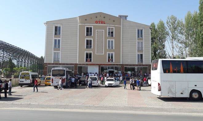 Has grand otel