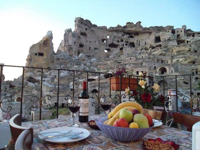 Turbel cave hotel