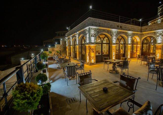 Acer cave hotel