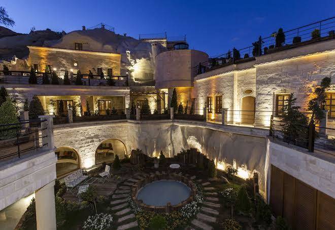 Aithra cave hotel