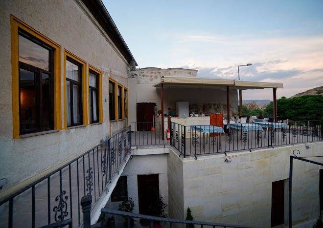 Cappa rossa cave hotel