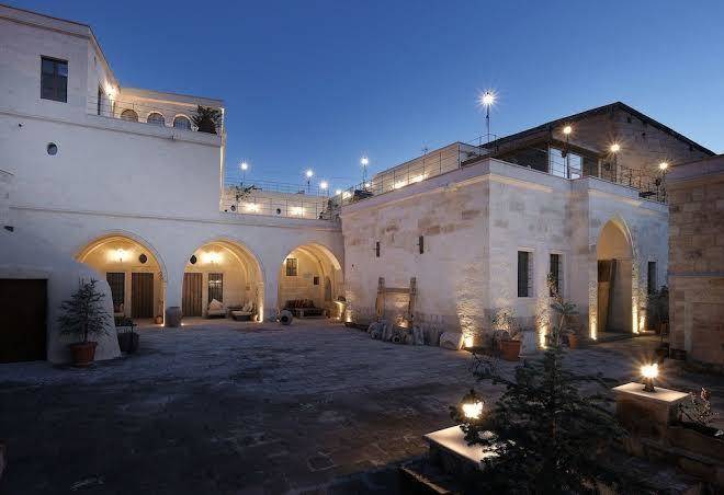 Abras cave hotel