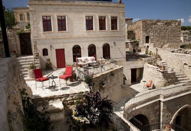 Hezen cave hotel