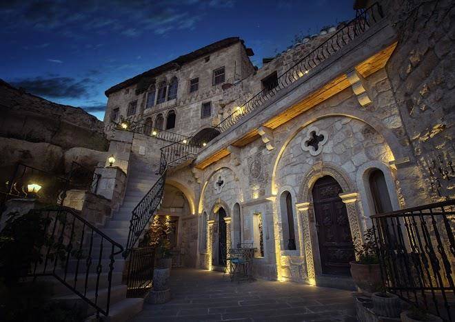 Elika cave suites