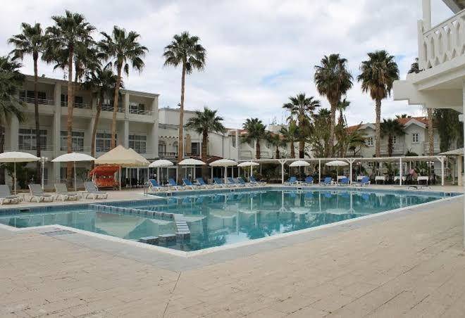 La hotel & resort