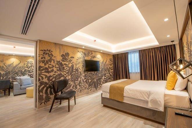 Almond business hotel