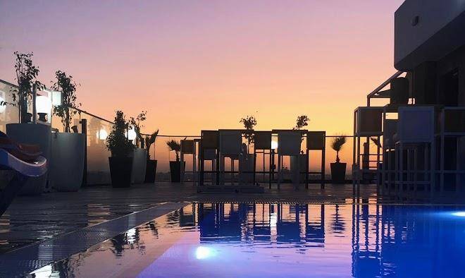 Sky roof hotel