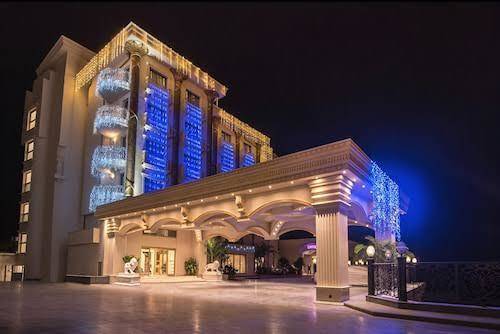 Les ambassadeurs hotel casino & marina