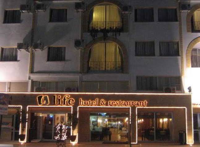 Life hotel