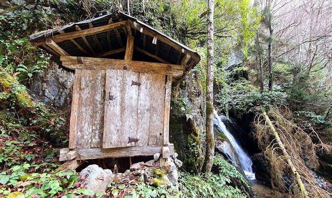 Culina kendini koruyan mahalle bungalov teleferik