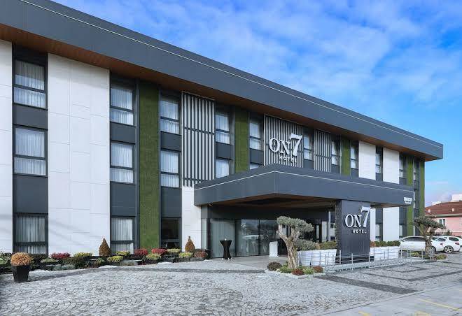 Hotel on7