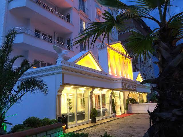 Andalouse elegant suit hotel