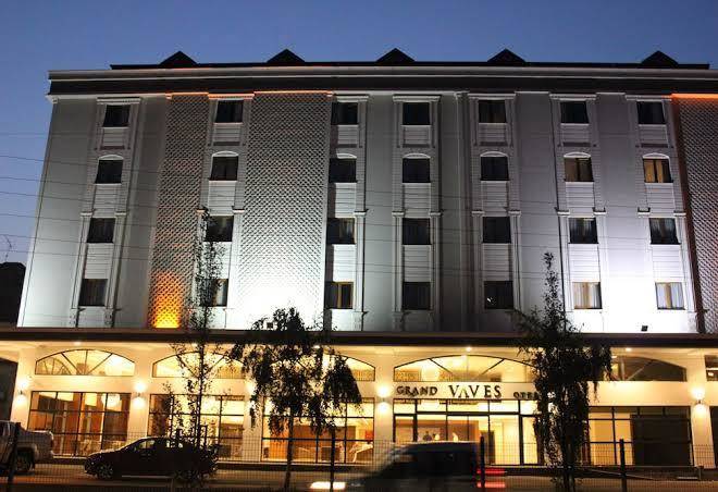 Grand vaves otel