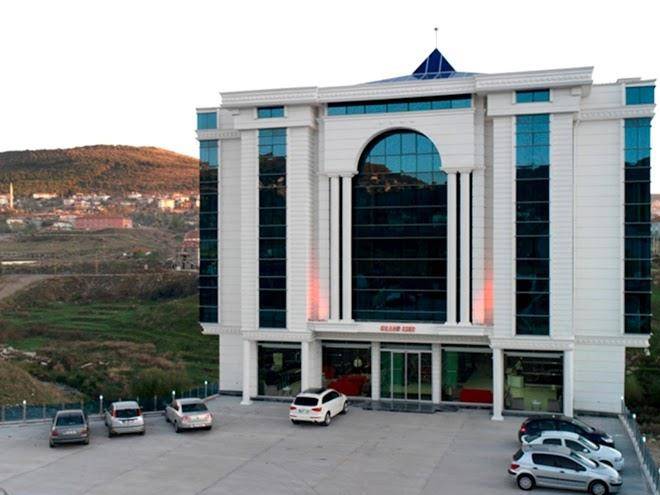 Grand ser otel