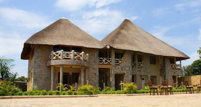 Baker's Fort Hotel Image