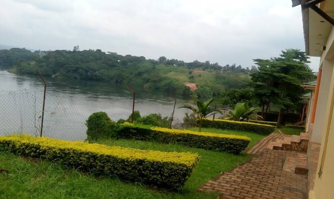 Source garden hotel jinja