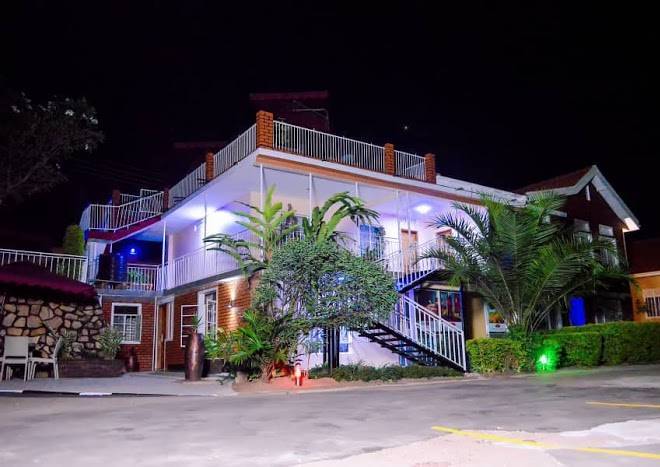 Cozy View Hotel Image