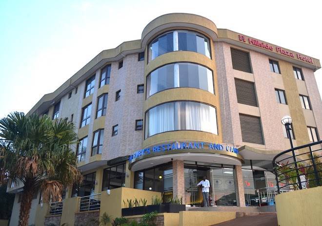 Hillside plaza hotel