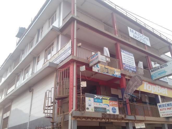 Maison hotel