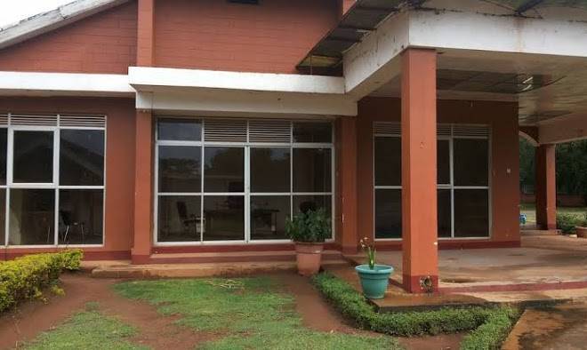 St lira hotel