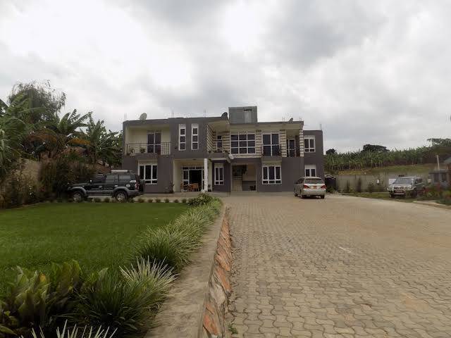 Peak Hotel Resort Image